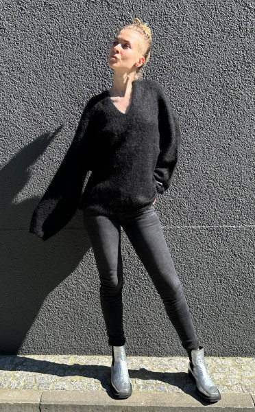 Soft Oversized Sweater black