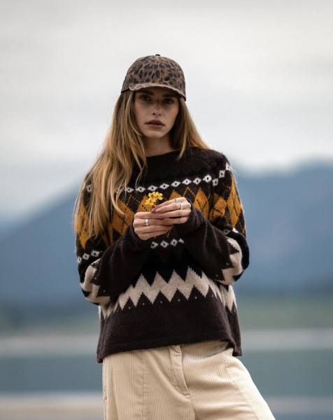 Pulli Rauten Borten brown