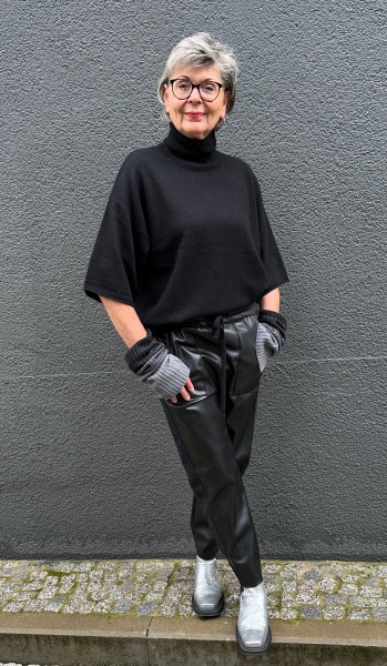 Nash Boxy Roll Neck Black