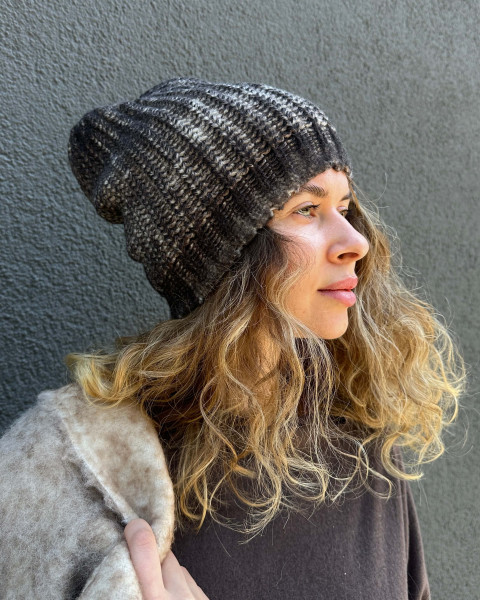 Unisex Knitted Hat brown
