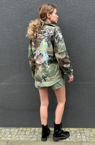 Woman Pappagallo Painted Vintage Jacket