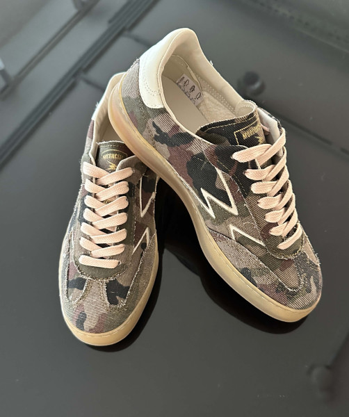 Club Camouflage Sneakers