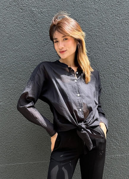 Cropped Knot Blouse black