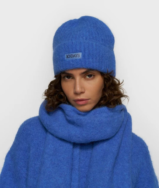 Hairy Beanie ultramarine