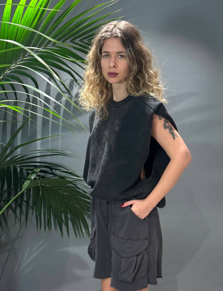 Ärmelloses Sweatshirt mit Love-Print Kanpa black