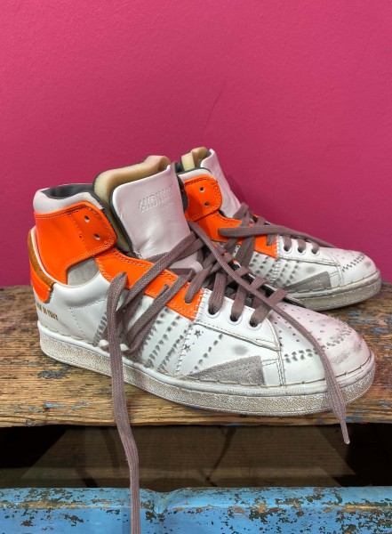 Sneakers THE CAGE white/fluo orange