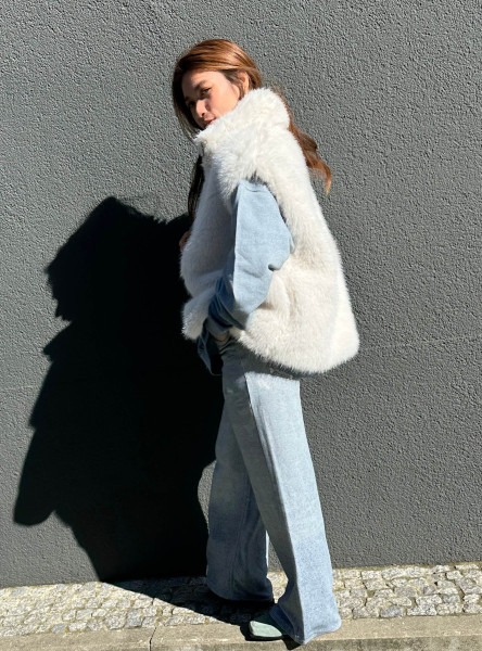Trixie Fur West ivory