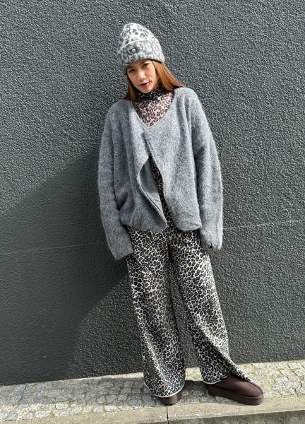 Puffy Hairy Knit Bomber antra melee