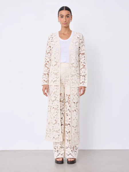 Langer Spitzenmantel ecru