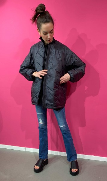 Daunenjacke black