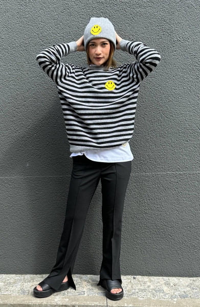 Grey Smiley Pixel Jumper